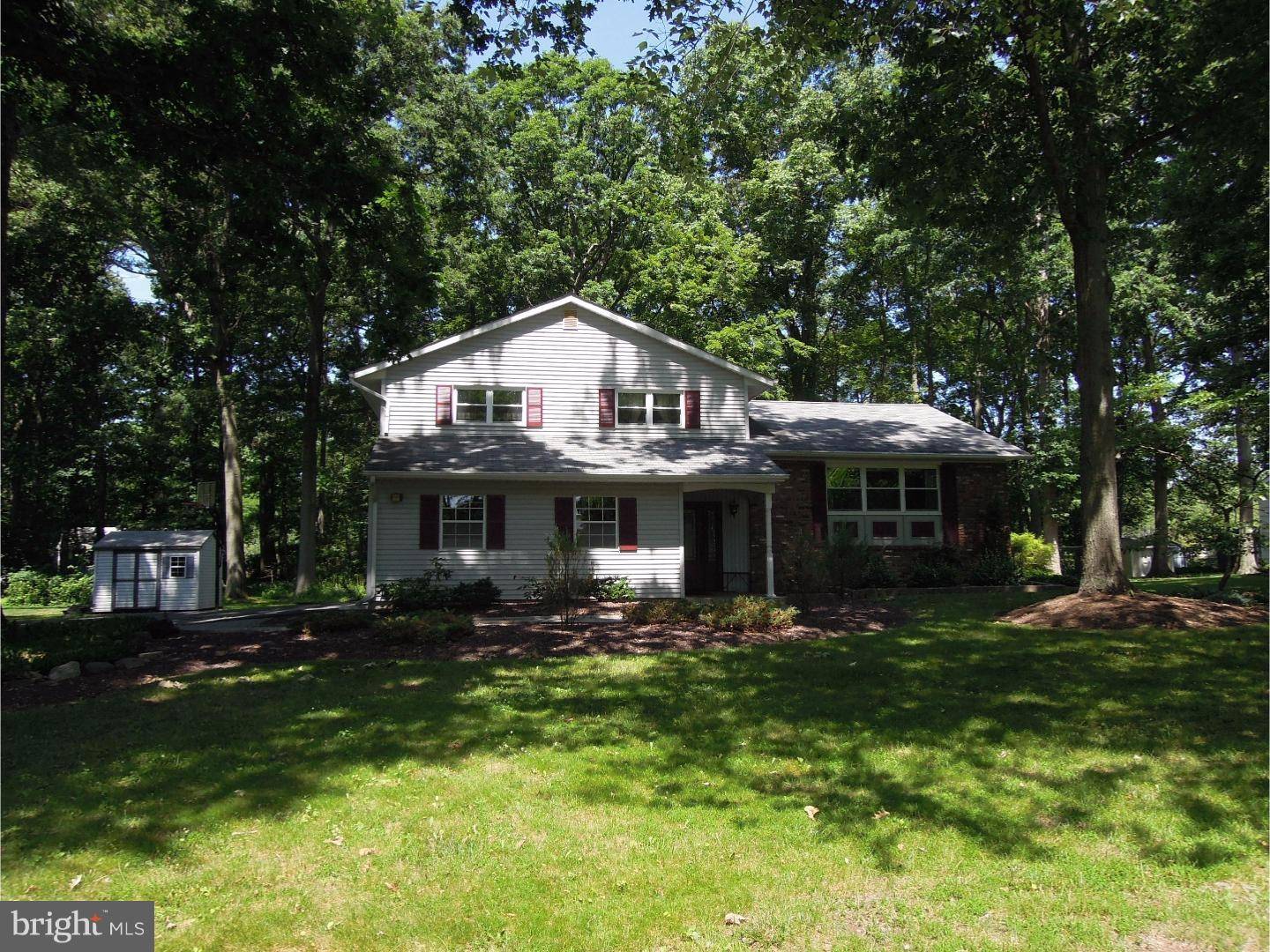11 EDWARD DR, East Windsor Twp, NJ 08520