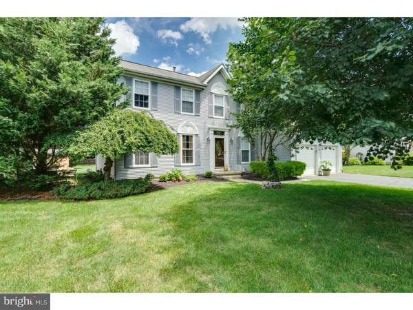 8 HIBISCUS LN, Robbinsville, NJ 08691