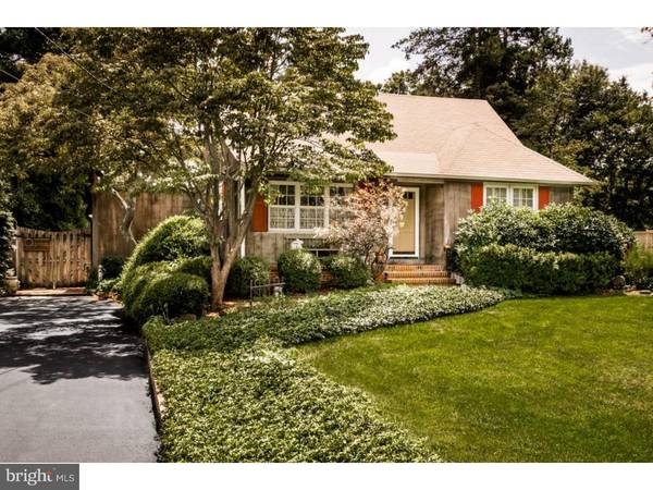 26 CREST AVE, Pennington, NJ 08534