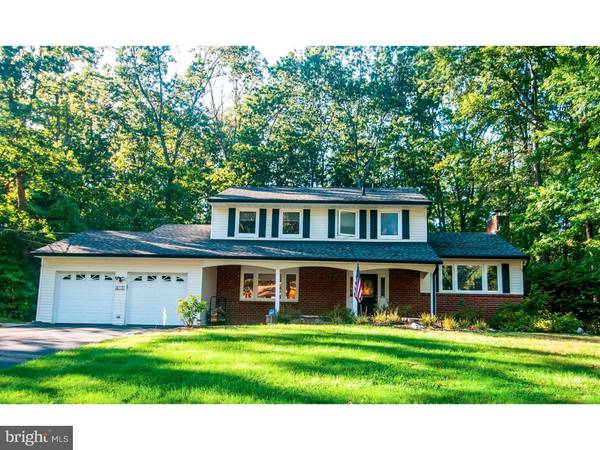 15 CORNWALL DR, East Windsor, NJ 08520