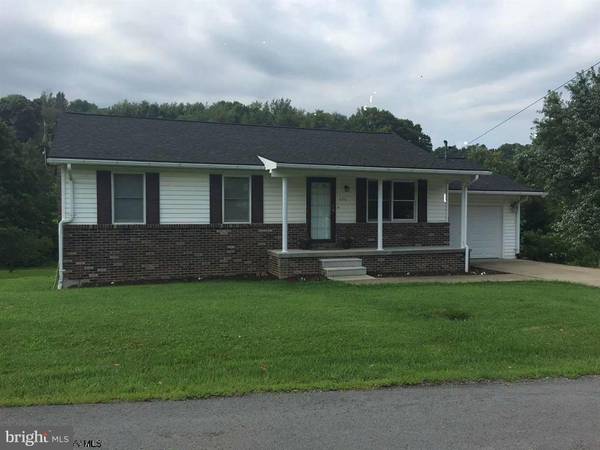 494 DUG HILL RD, Morgantown, WV 26508