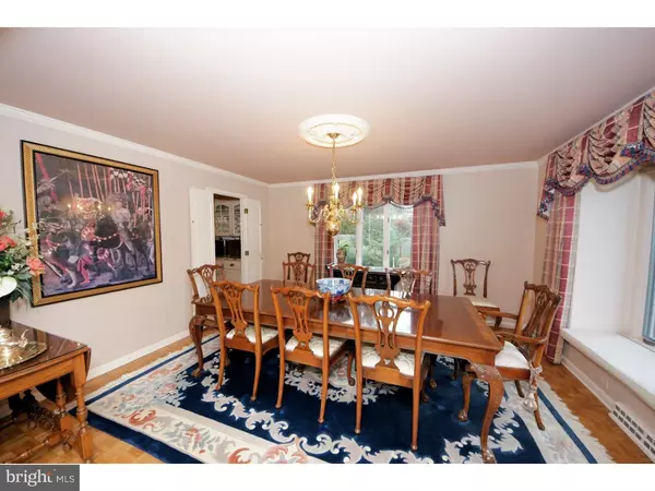 Pennington, NJ 08534,11 MEADOW LN