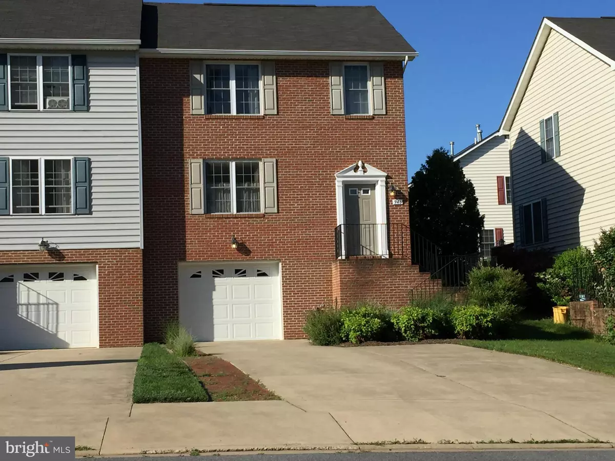 Winchester, VA 22601,946 BEEHIVE WAY