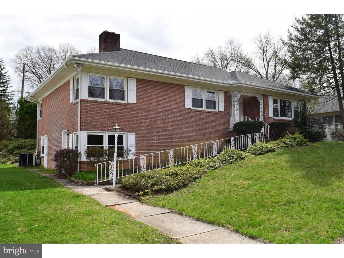 Wyomissing, PA 19610,1224 GIRARD AVE