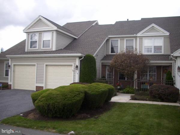 114 OAK HILL LN, Wyomissing, PA 19610