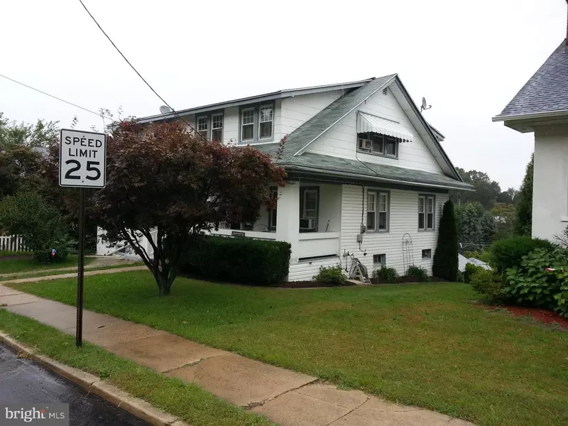 27 W 33RD ST, Reading, PA 19606