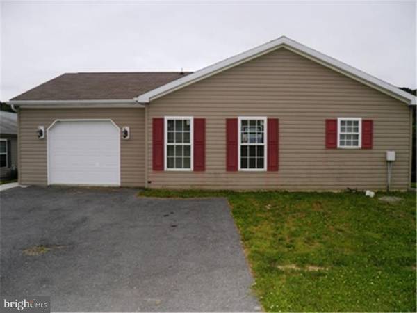 221 LAKEVIEW LN, Lenhartsville, PA 19534