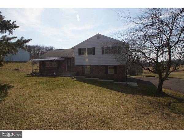 220 GRESHVILLE RD, Boyertown, PA 19512