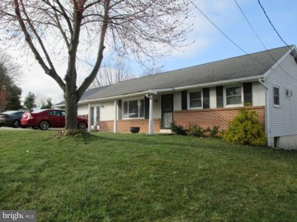 331 LYMAN AVE, Womelsdorf, PA 19567