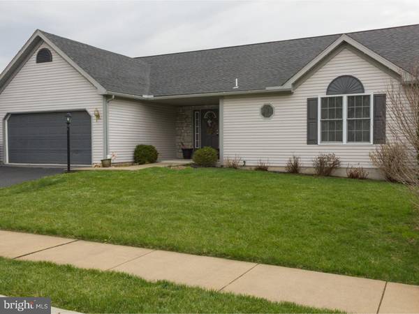 8 WILBUR DR, Sinking Spring, PA 19608