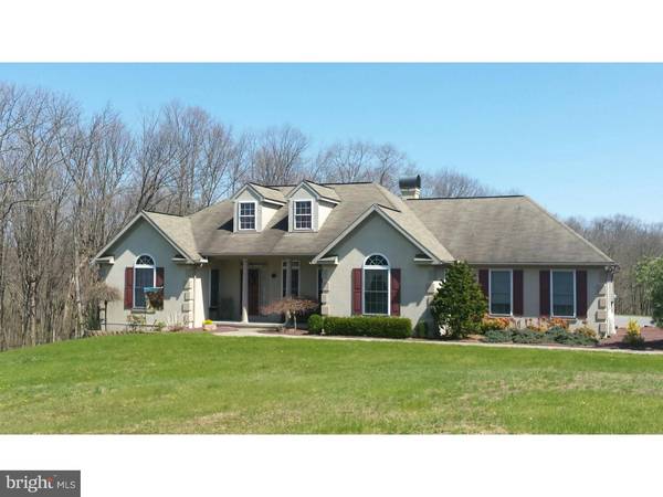 7459 BERNVILLE RD, Bernville, PA 19506