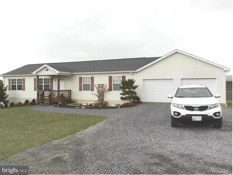 212 FIELDCREST DR, Ridgeley, WV 26753