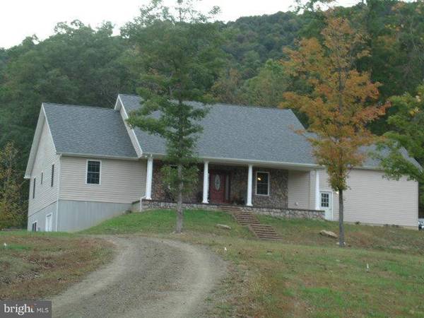 6102 KNOBLEY RD, Keyser, WV 26726