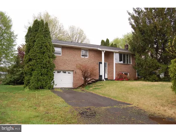 Reading, PA 19606,785 AHRENS RD