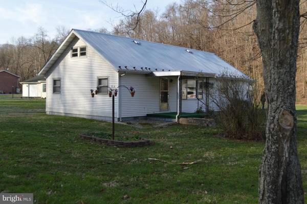 284 PAINTER HOLW, Fort Ashby, WV 26719