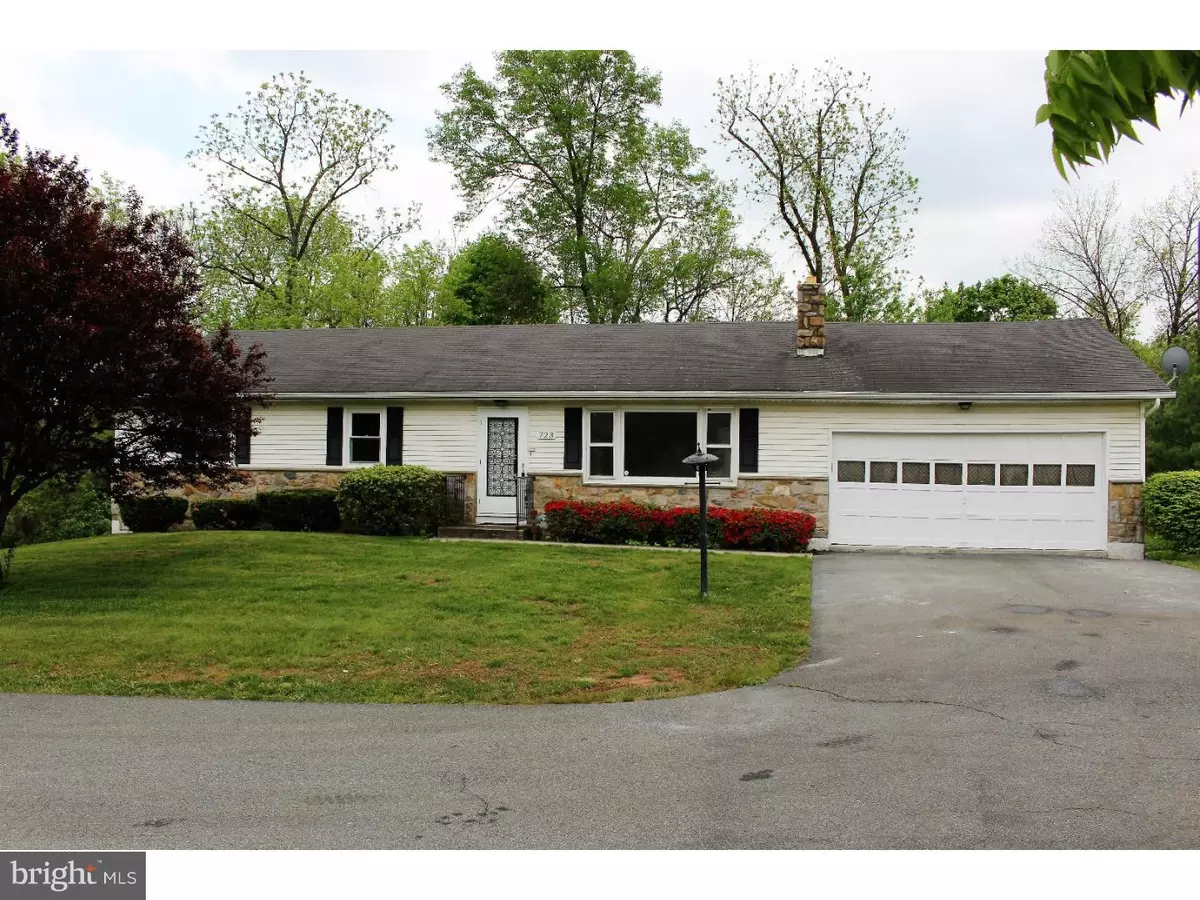 Reading, PA 19606,723 EASTWICK DR