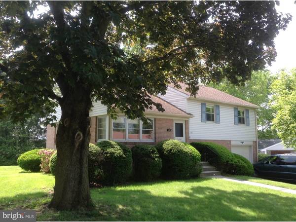 161 CREST RD, Sinking Spring, PA 19608