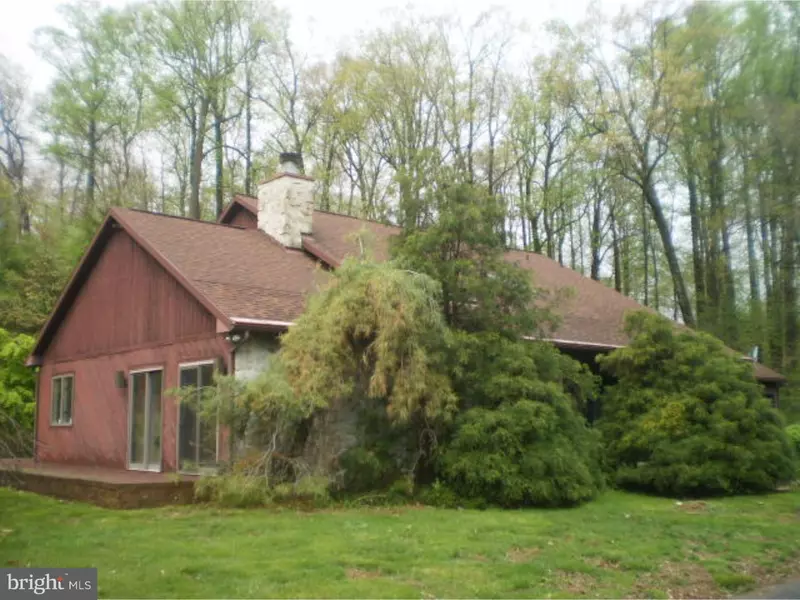 385 GOLF RD, Reinholds, PA 17569