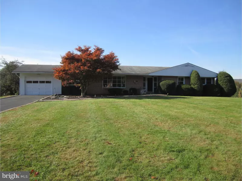 905 GRAVEL PIKE, Palm, PA 18070