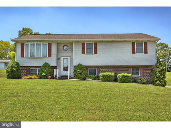 209 W WALNUT TREE DR, Blandon, PA 19510