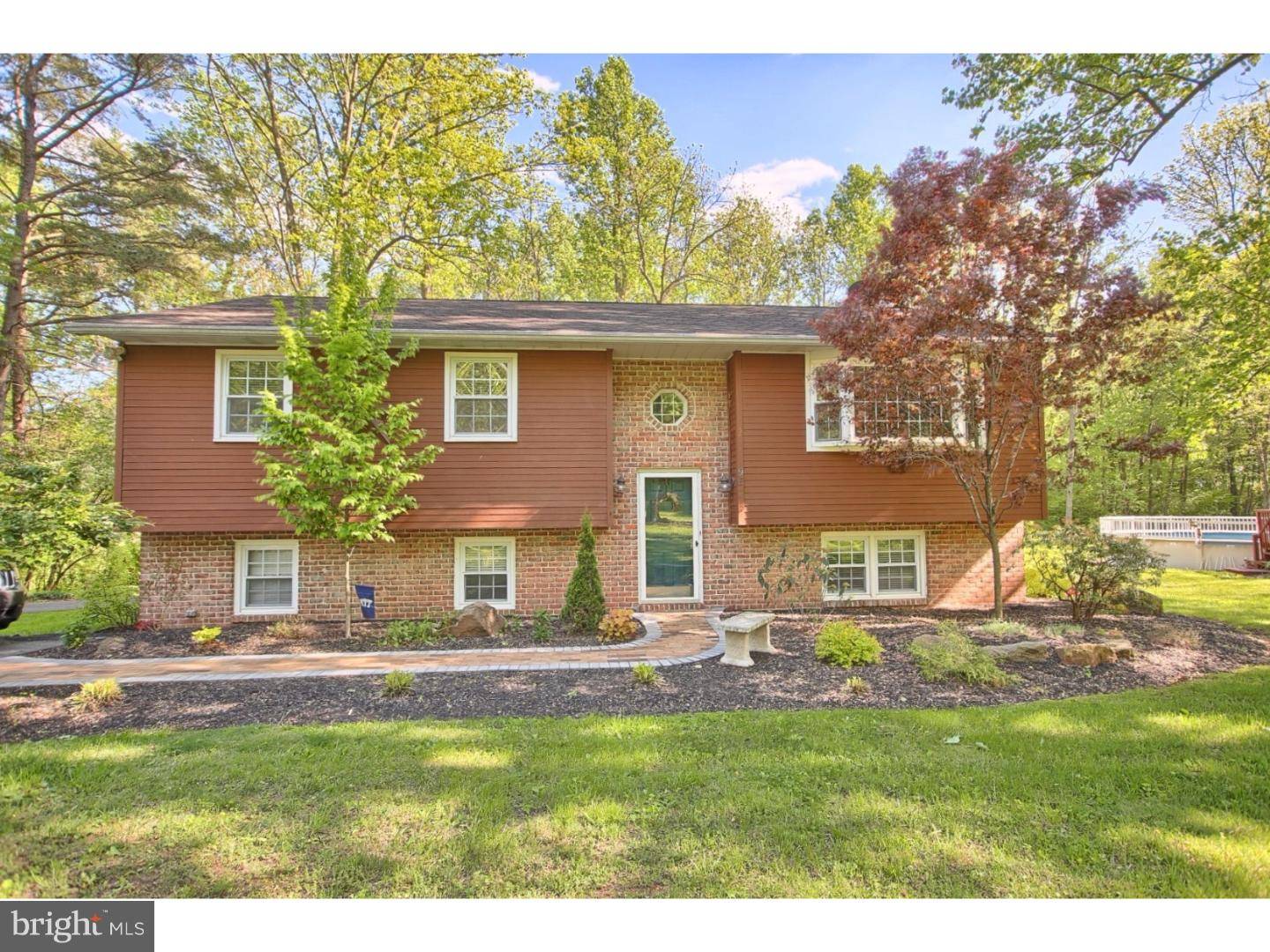 98 OAKBROOK DR, Birdsboro, PA 19508