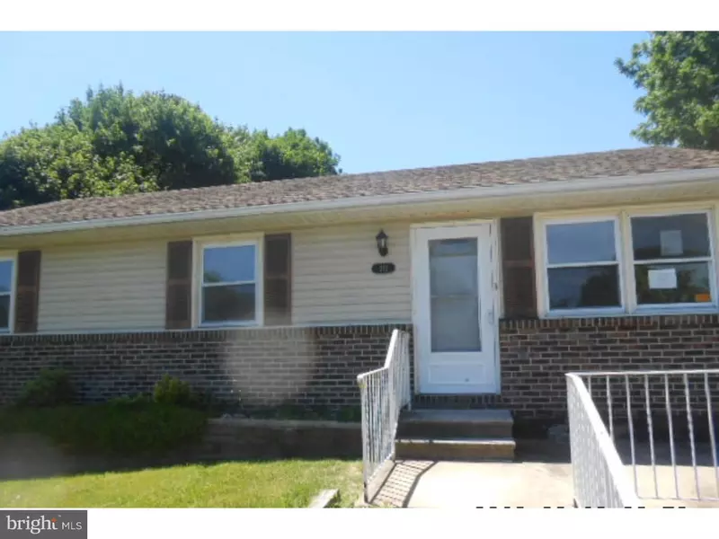 212 W MEADOW AVE, Robesonia, PA 19551