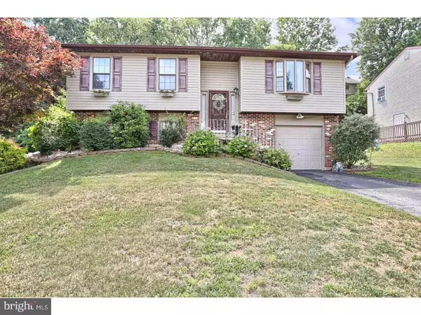 19 MATTHEW DR, Reading, PA 19608