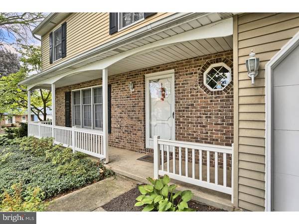 Wyomissing, PA 19610,900 OAK LN