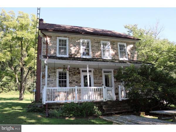 291 BLUE ROCKS RD, Lenhartsville, PA 19534