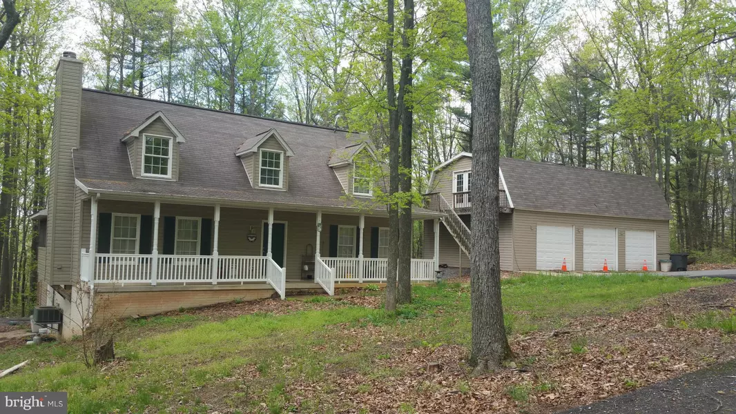 202 TITMOUSE LN, Hedgesville, WV 25427