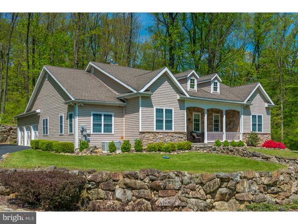 400 KICHLINE RD, Hellertown, PA 18055