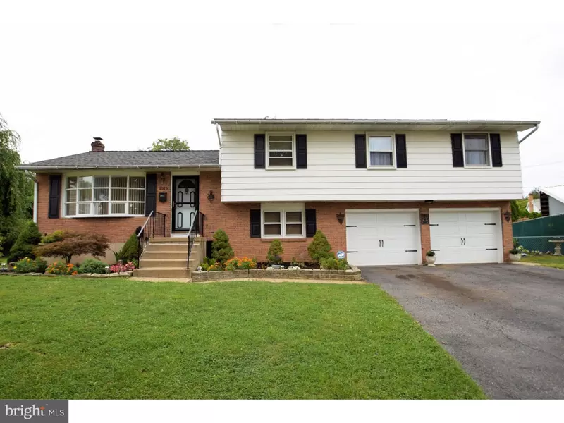 1516 COVINGTON PL, Northampton, PA 18017