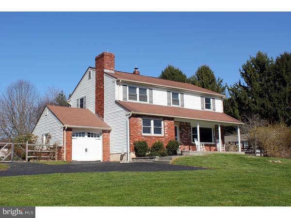 23 WALNUT DR, Kirkwood, PA 17536