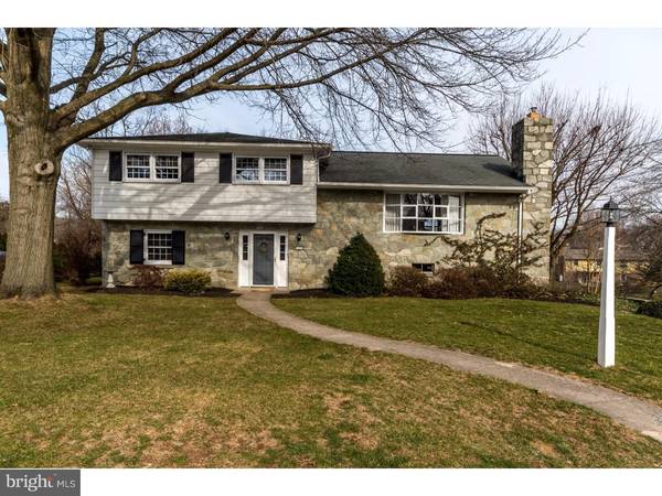 19 BUNKER HILL RD, Stevens, PA 17578