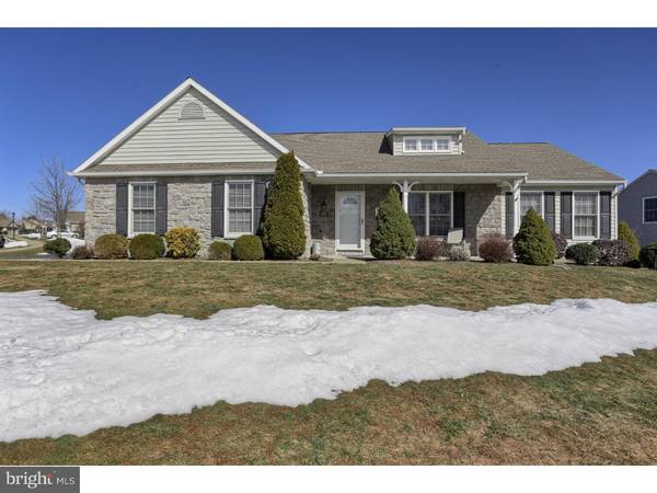 1027 CAMBRIDGE DR, Manheim, PA 17545