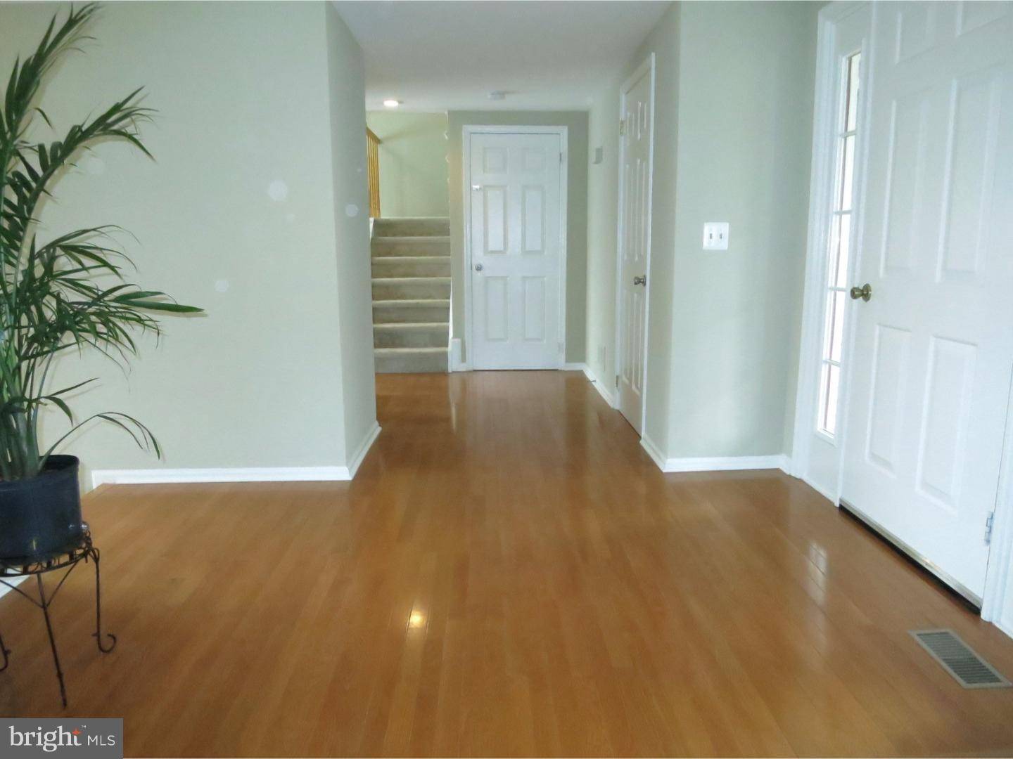 Plainsboro, NJ 08536,8 SHERMAN CT