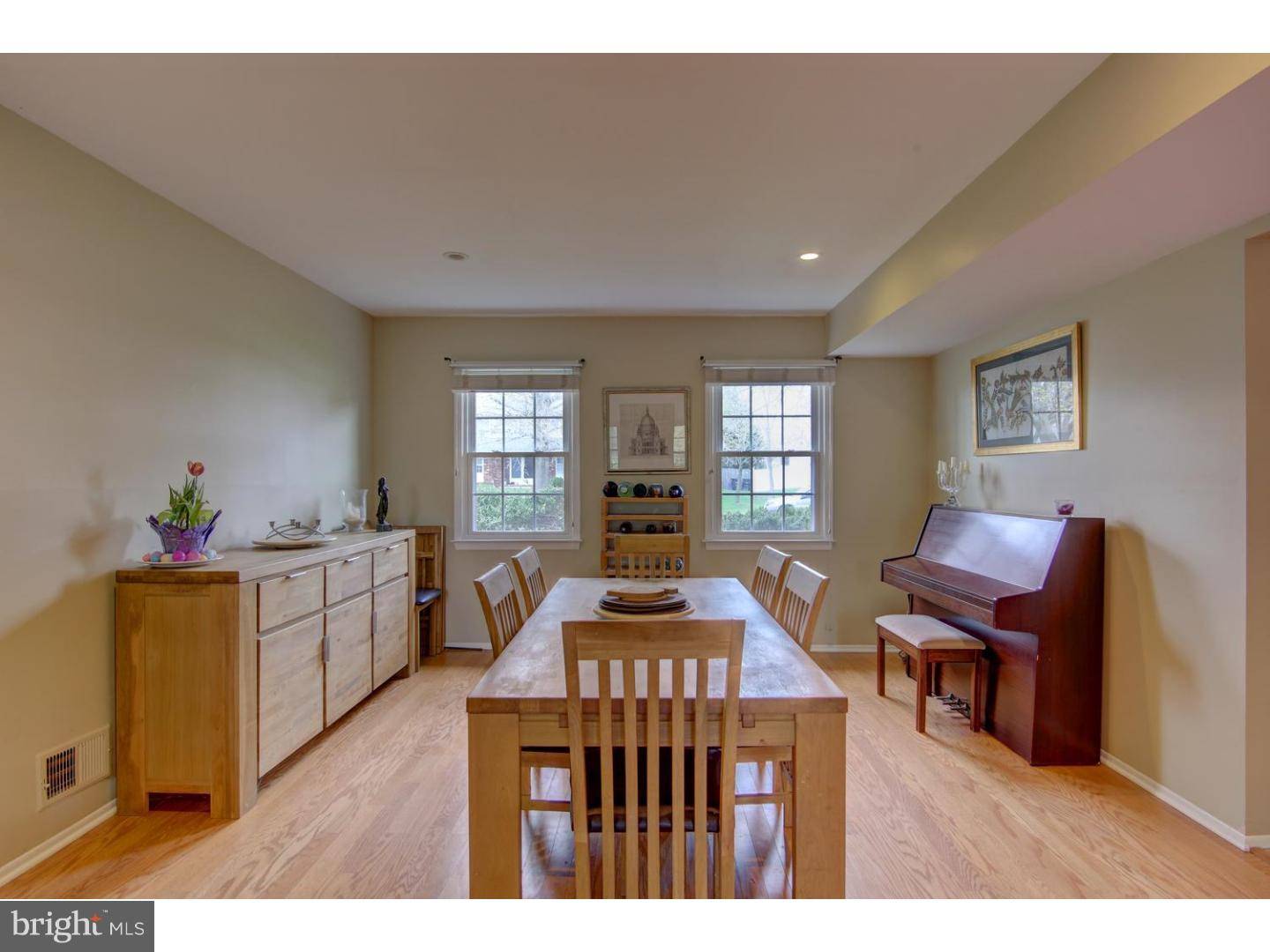 Plainsboro, NJ 08536,12 MACKENZIE LN