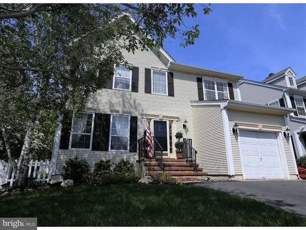 15 VILLANOVA DR, Kendall Park, NJ 08824