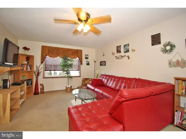 Spotswood, NJ 08884,23 WALNUT ST