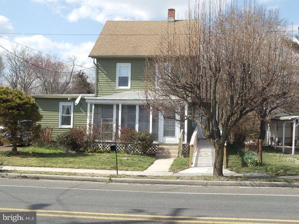 111 FRONT ST, Elmer, NJ 08318