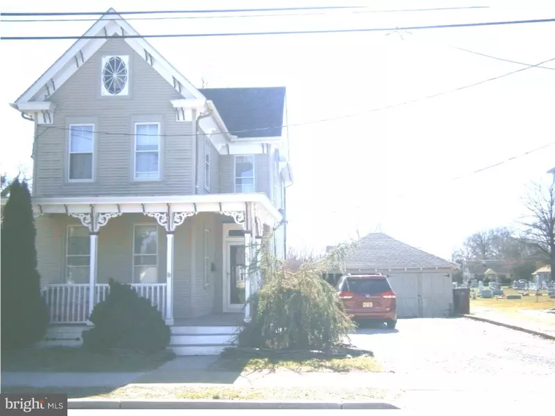 38 DICKINSON ST, Woodstown, NJ 08098