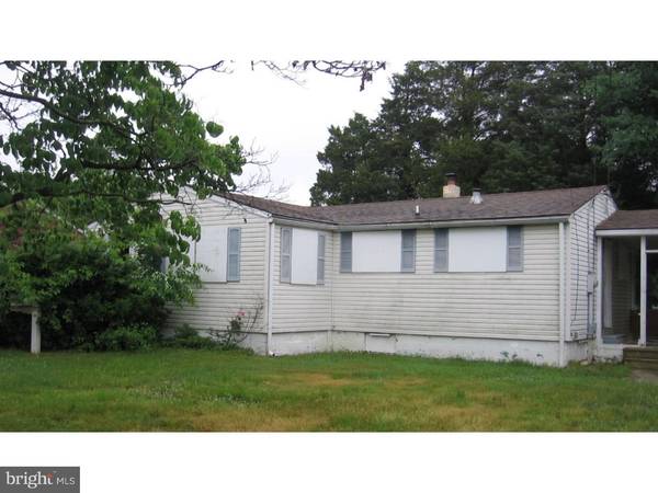 12 MORNINGSIDE DR, Pennsville, NJ 08070