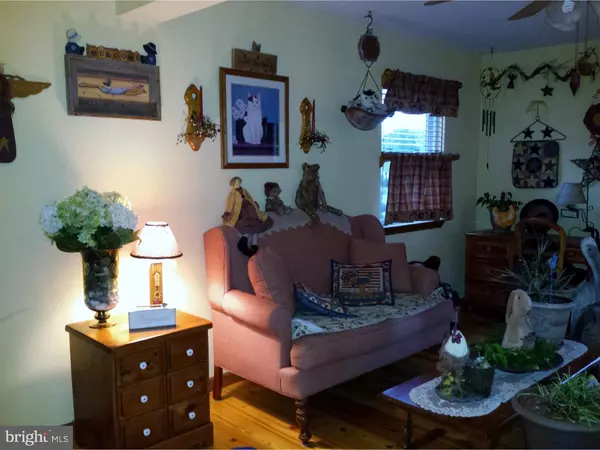 Pittsgrove, NJ 08318,947 CROW POND RD
