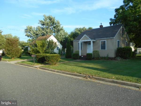 5 DAVIS AVE, Pennsville, NJ 08070