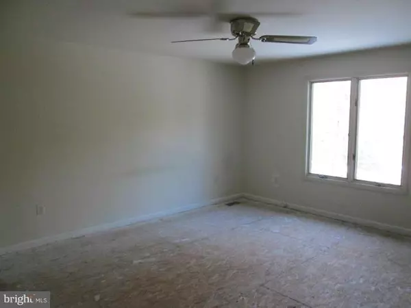 Lusby, MD 20657,864 CRYSTAL ROCK RD