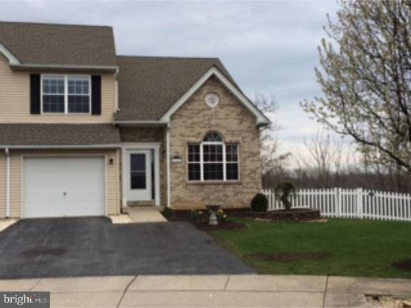 2242 RED MAPLE DR, North Whitehall, PA 18037