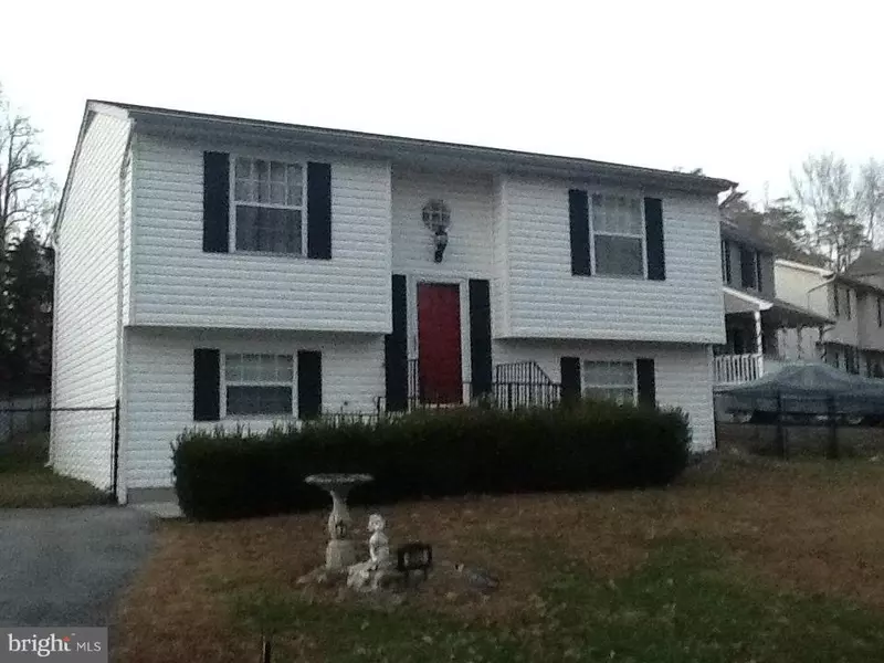 8311 CIRCLE DR, Lusby, MD 20657