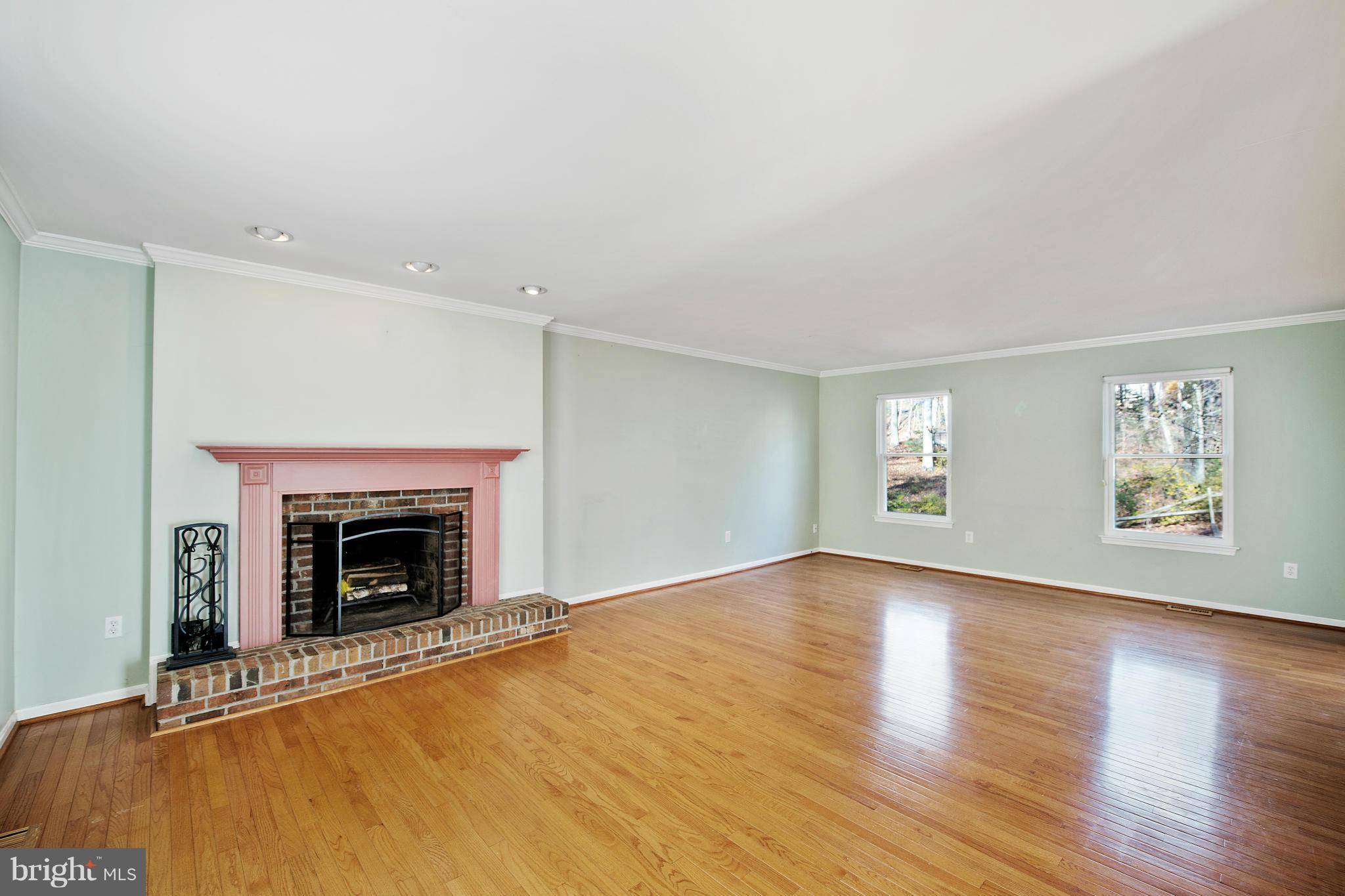 Dunkirk, MD 20754,9800 GOLDEN RUSSET DR