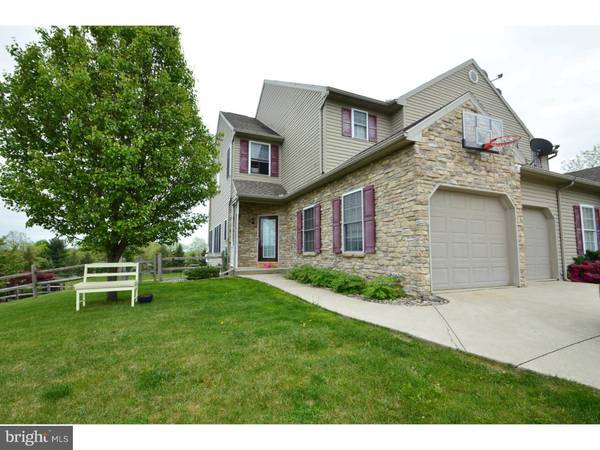 8306 SCENIC VIEW DR, Breinigsville, PA 18031