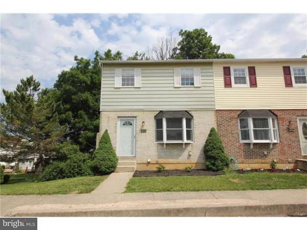 5599 WEDGE LN, Allentown, PA 18106